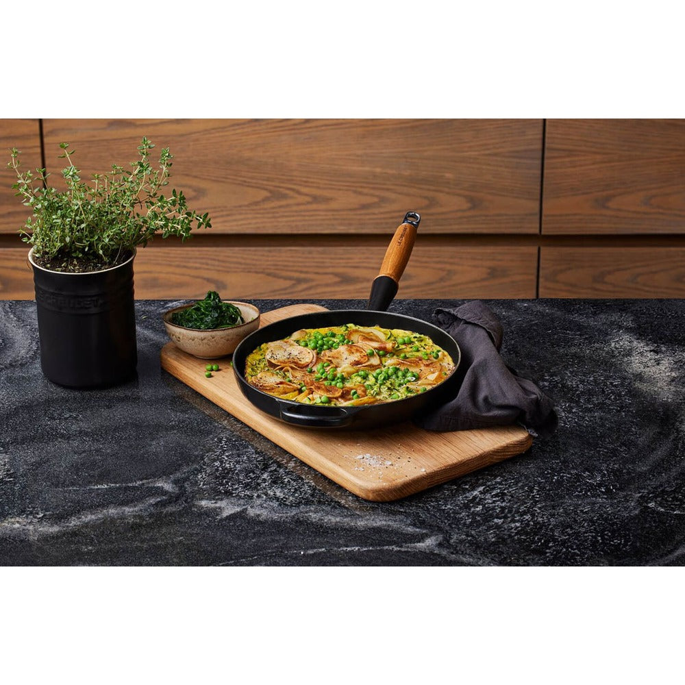 28 cm - Le Creuset Evolution Padella Bassa In Ghisa Vetrificata Con Manico In Legno