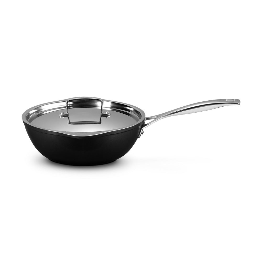 24 cm - Le Creuset Essential Padella Alta Dello Chef Antiaderente Con Doppio Becco In Alluminio