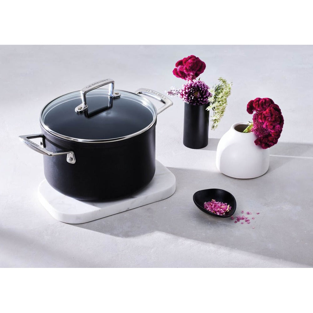 Les Forgées Non-Stick Aluminum Casserole