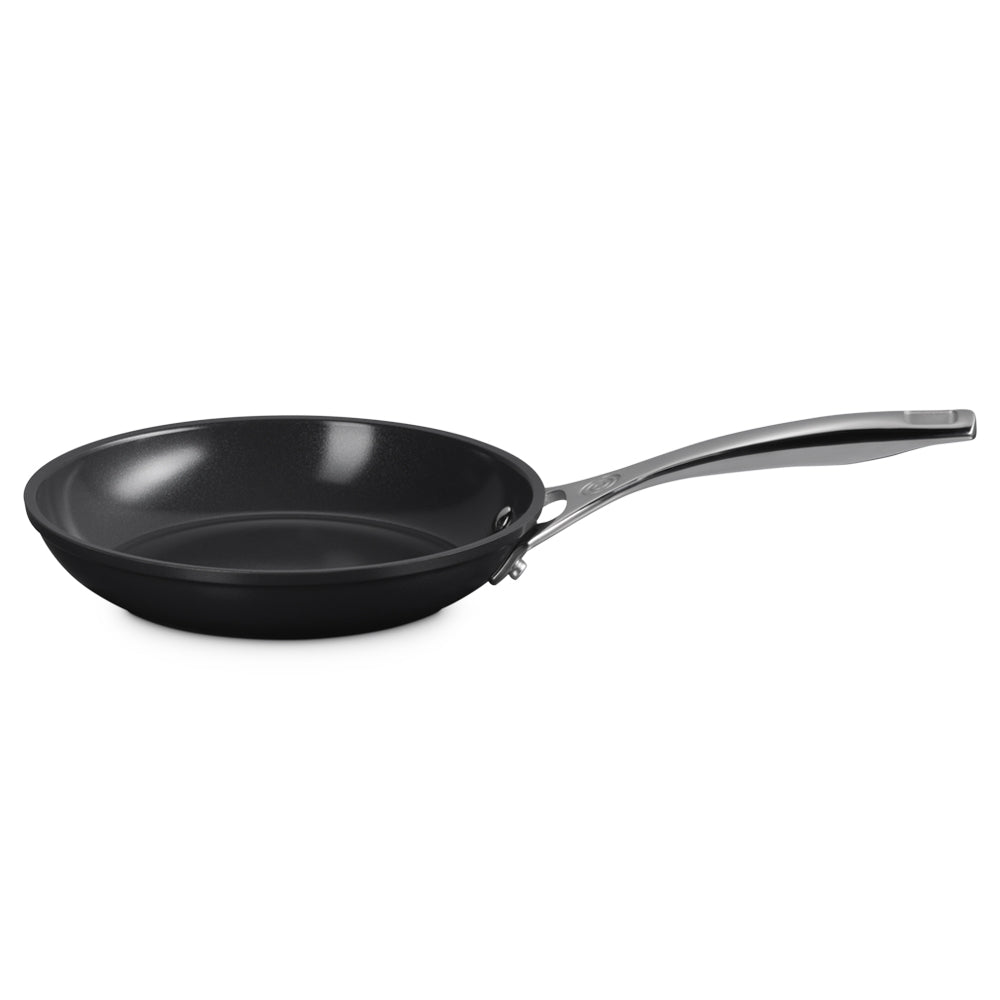 Le Creuset Essential Padella Bassa Antiaderente Con Rivestimento In Ceramica In Acciaio Inox