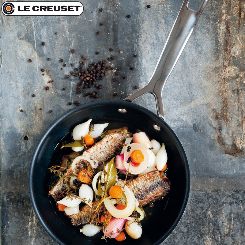 Le Creuset Les Forgees Padella Bassa Antiaderente In Alluminio