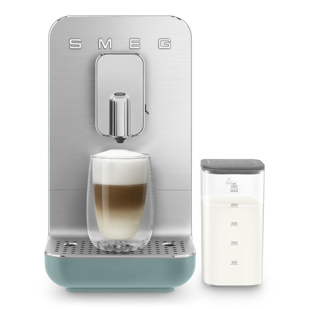 Smeg Macchina da Caffè Espresso Automatica Con Sistema Latte