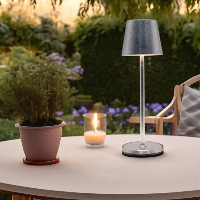 34 Cm Lumiere Lampada Da Tavolo In Alluminio