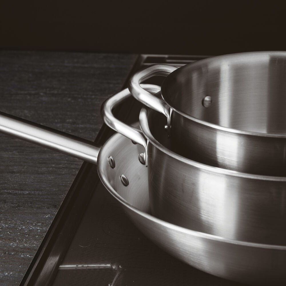 Paderno Series 2500 3-Ply Casseruola Bassa Bombè Con Manico In Acciaio Inox