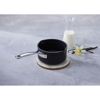 Le Creuset Essential Casseruola Doppio Becco Con Manico In Alluminio