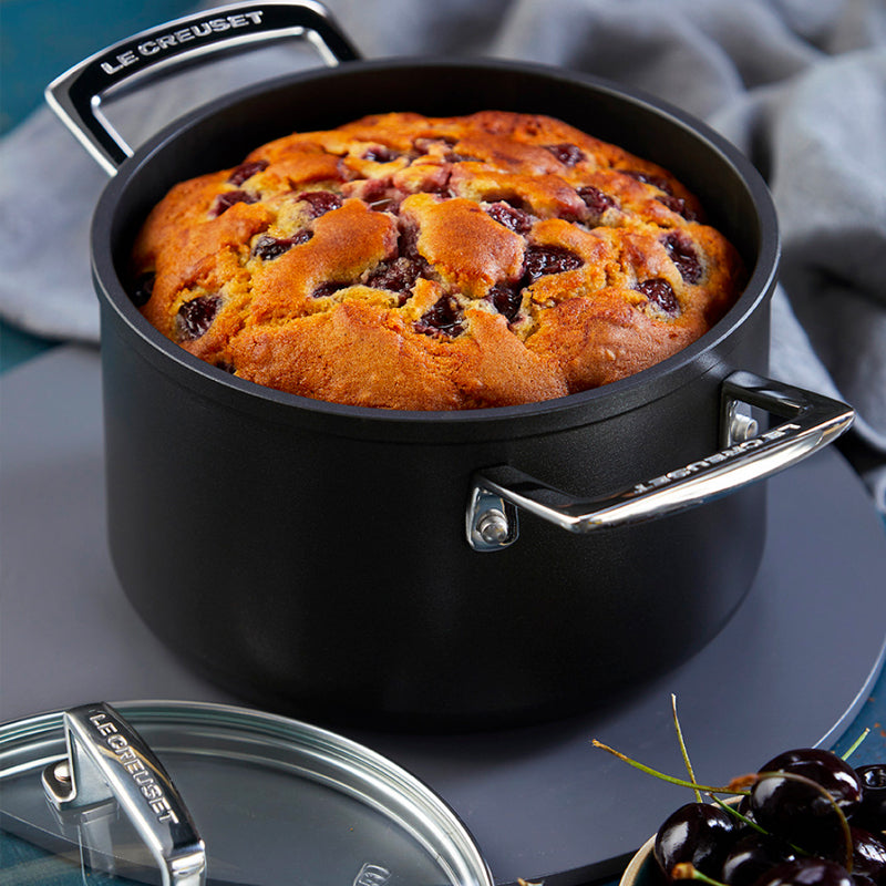 24 Cm Le Creuset Pentola Con Coperchio In Alluminio Antiaderente