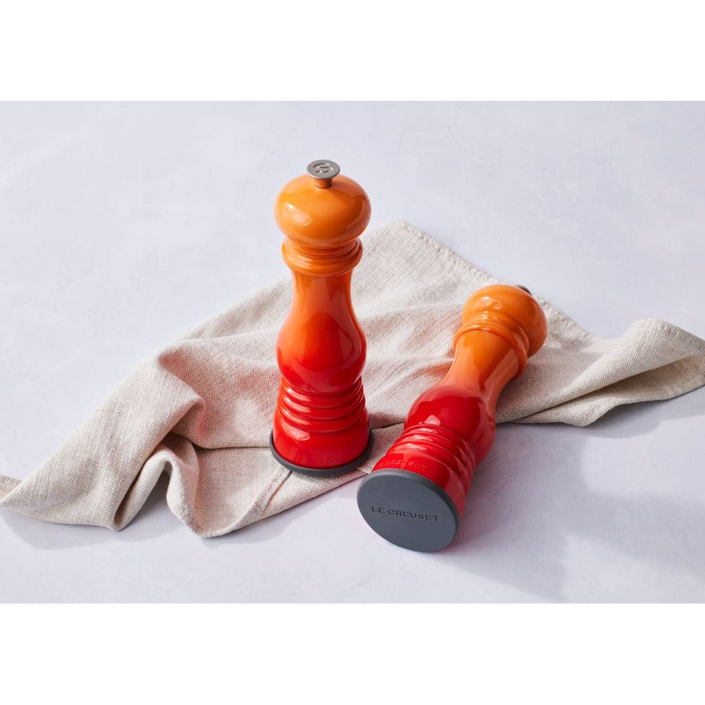 Le Creuset Macine Tappo Per Macina Sale e Pepe In Silicone Set 2 Pz