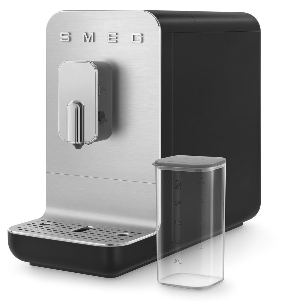 Smeg Macchina da Caffè Espresso Automatica Con Sistema Latte