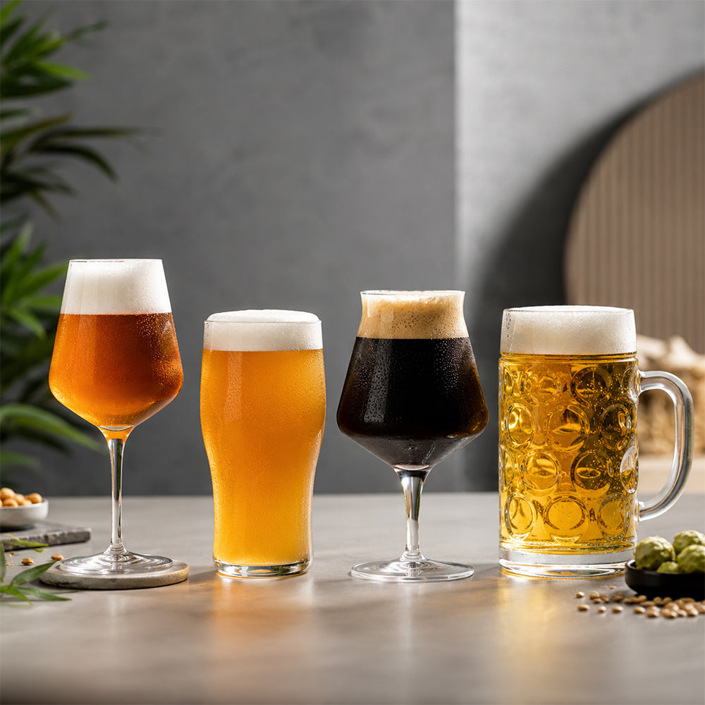 Calici, pinte e boccali per servire diversi stili di birra
