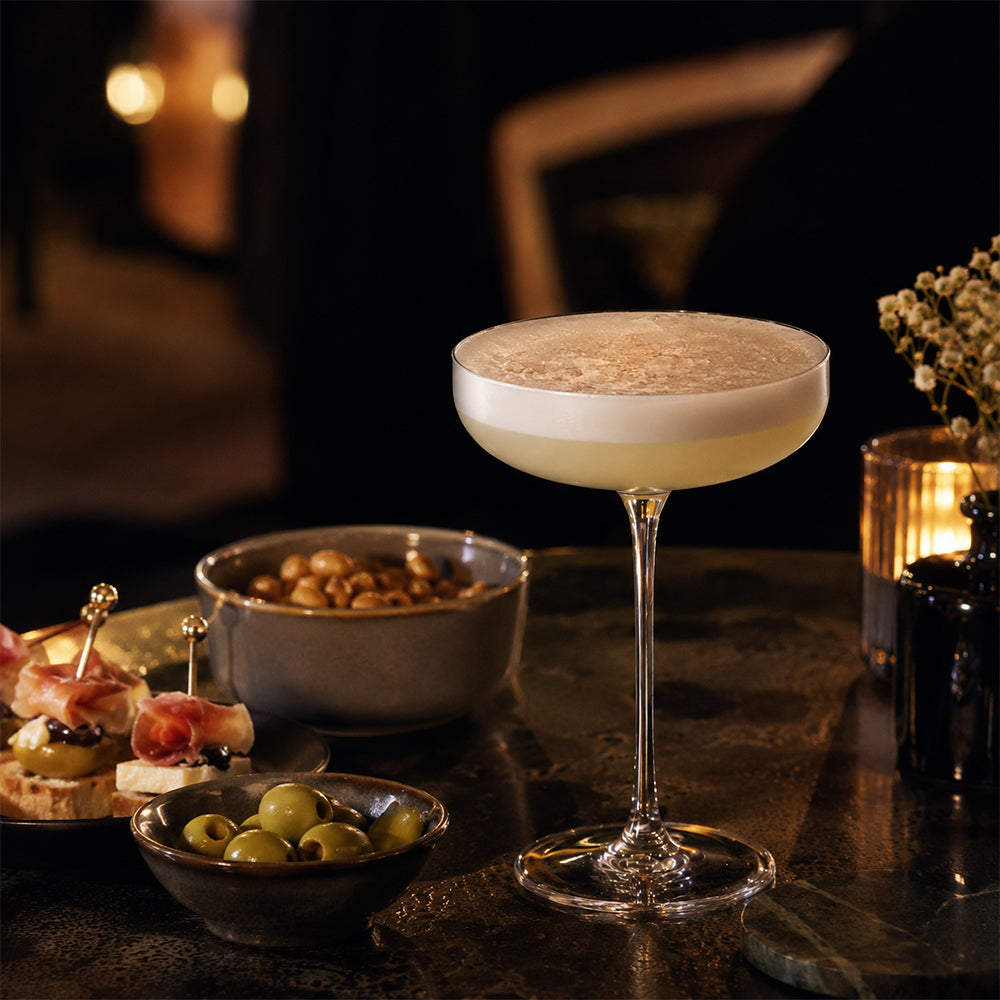Cocktail glasses and stemware for Spritz, gin and tonic and apericena drinks